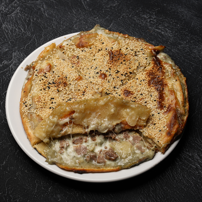 Kavurmalı (Küflü - Kaşar Peynirli - Sucuklu)